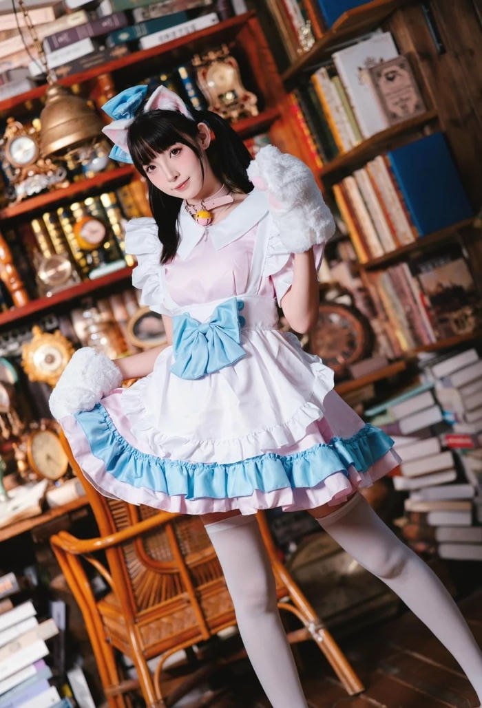 Set cosplay tai mèo kết hợp váy ngắn dễ thương