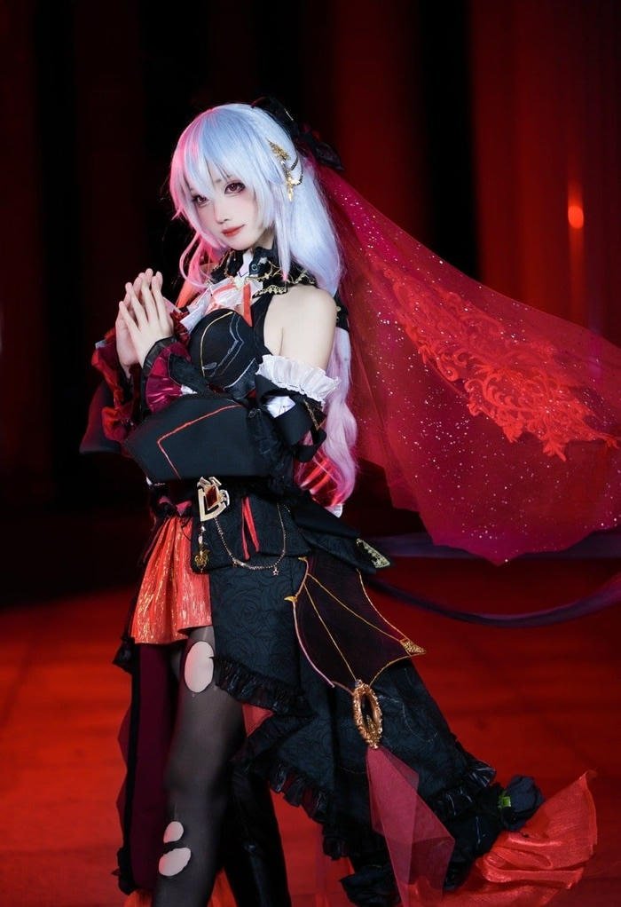 Tạo dáng cá tính trong ảnh cosplay nhân vật game