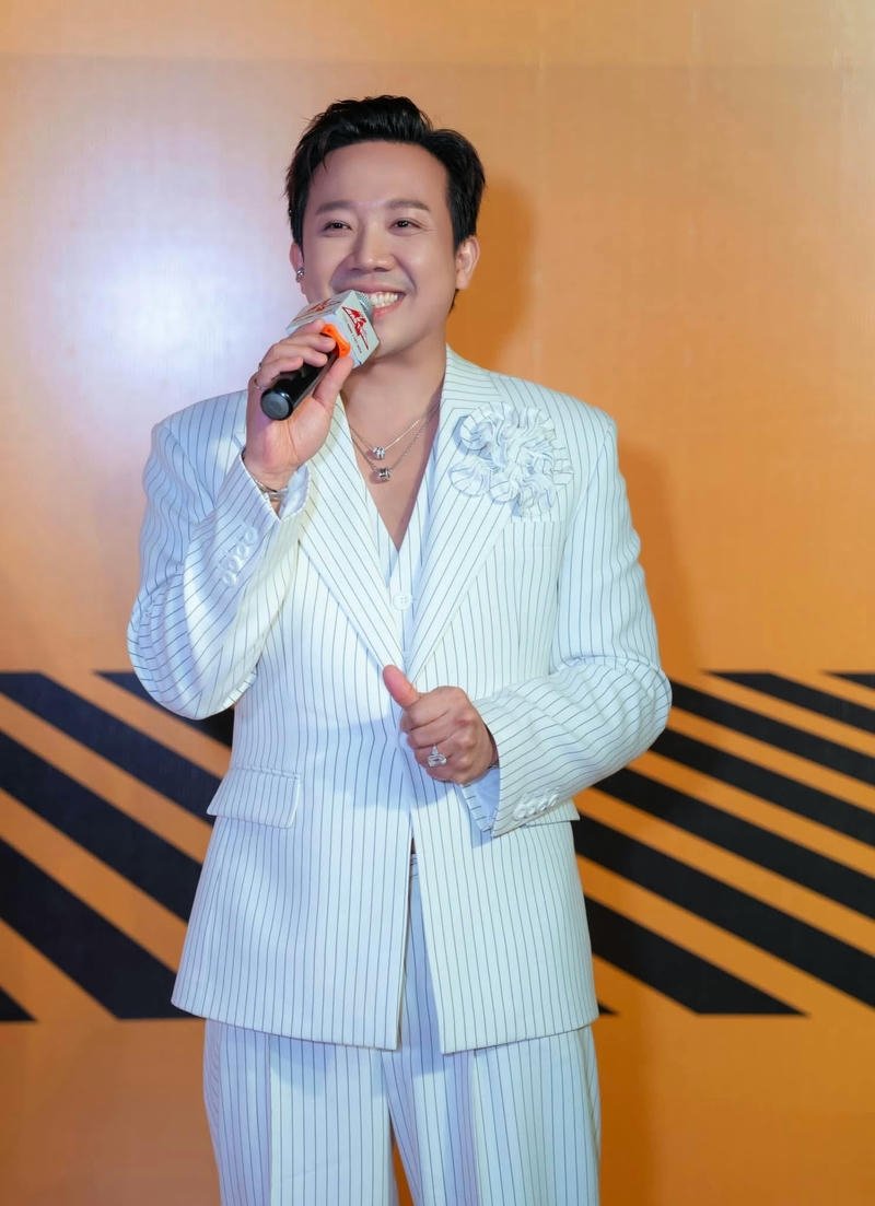 Tạo hình sang trọng sự kiện lớn Trấn Thành