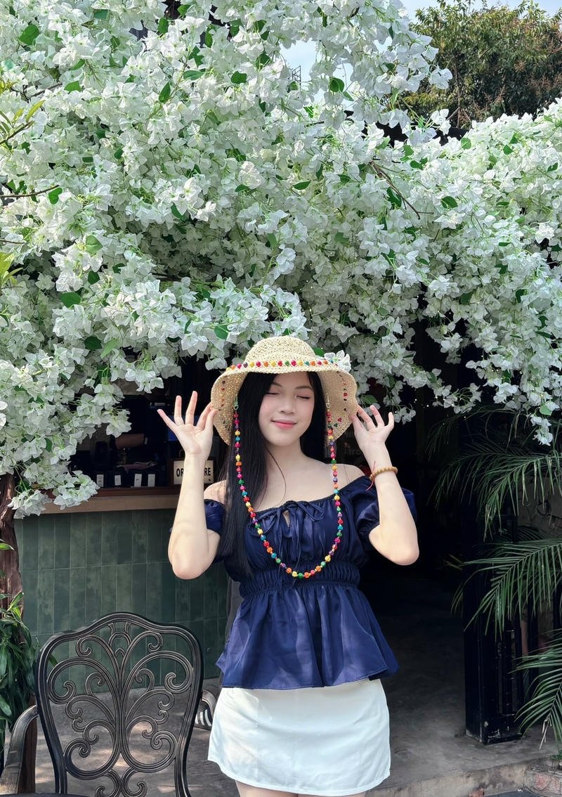 Thần thái quyến rũ trong concept chụp ảnh