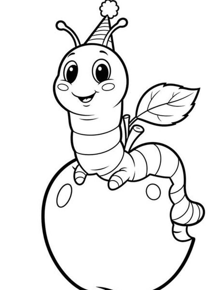 Tô màu con sâu nét phác họa gọn gàng dễ quan sát