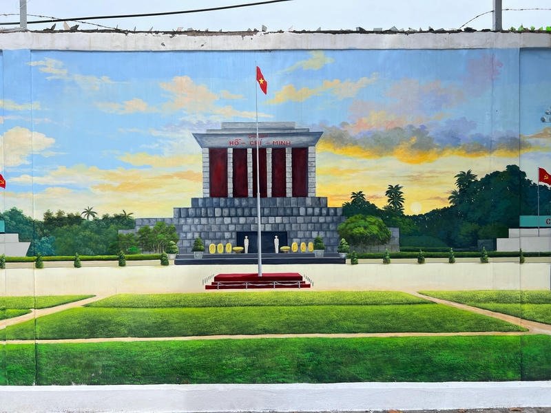 Tranh vẽ lăng bác gam màu trầm ấm ấn tượng