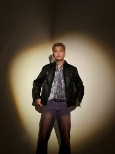 Tư thế ngầu lòi hợp hình nền BigDaddy