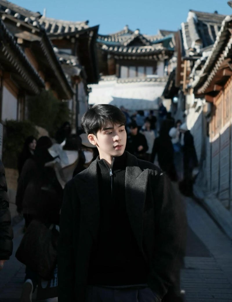 Vẻ mặt trai đẹp gương mặt thu hút ánh nhìn sâu