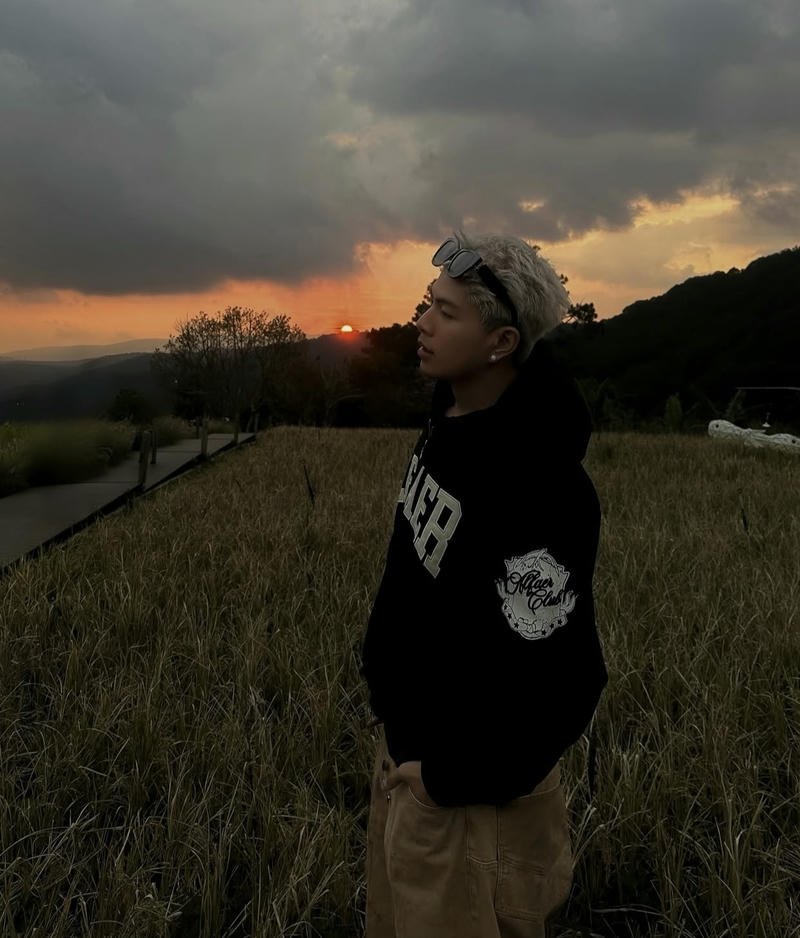 ảnh trai đẹp ánh nhìn ấn tượng gương mặt nổi bật