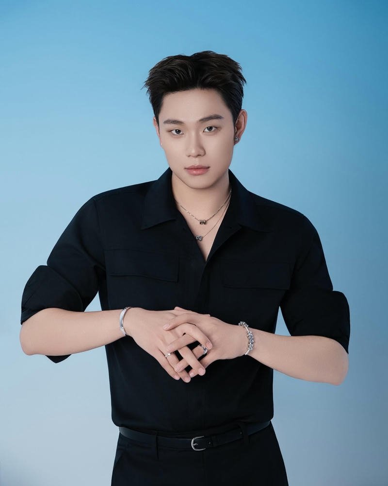 Ảnh Dương Domic thần thái lạnh lùng làm hình nền