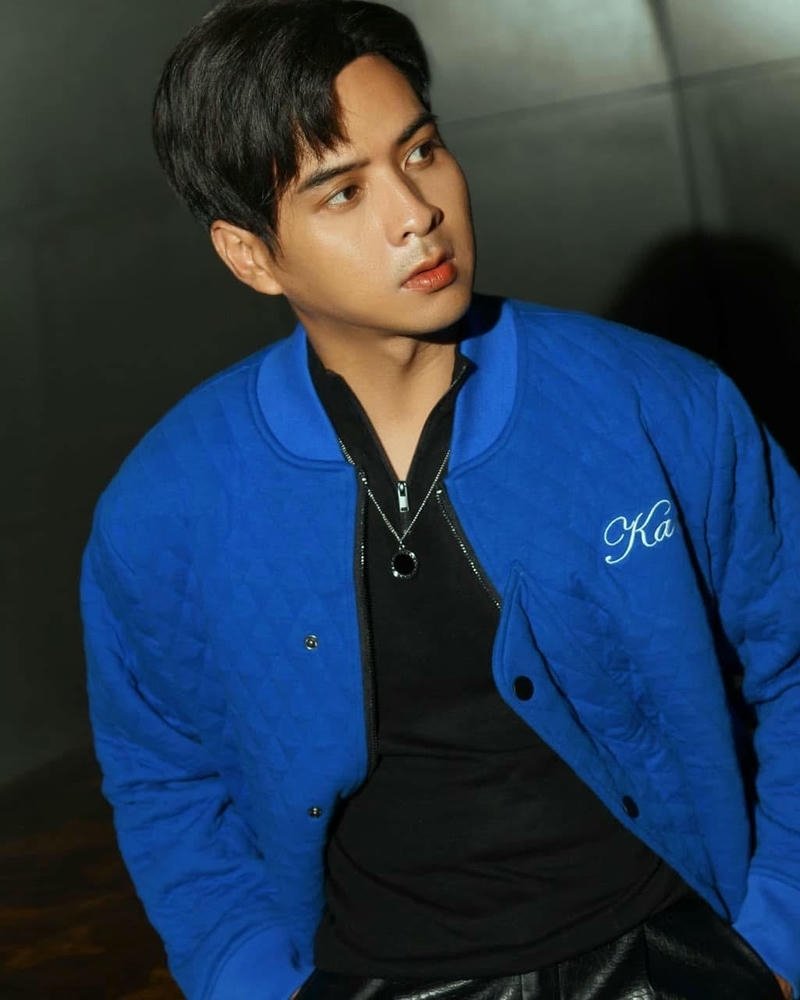 Ảnh Hồ Quang Hiếu ngầu với ánh nhìn lạnh lùng