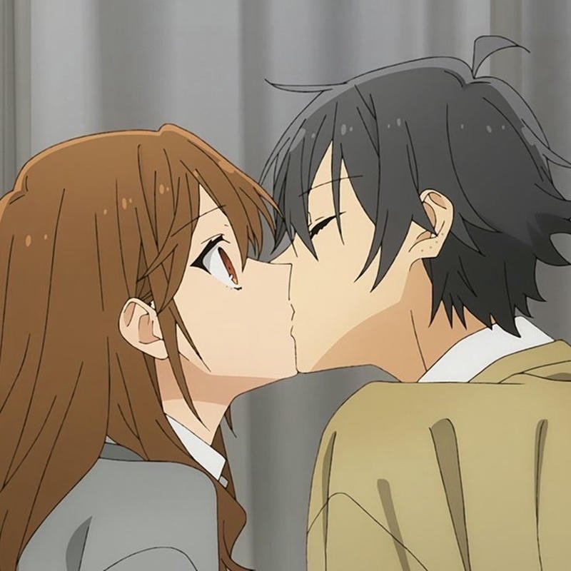 Ảnh anime hôn nhau hai người trao nhau cử chỉ dịu dàng