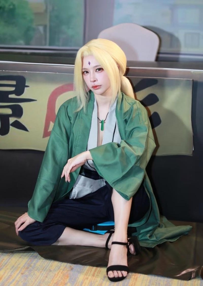 Ảnh cosplay tsunade mang phong cách chiến binh nữ nổi bật