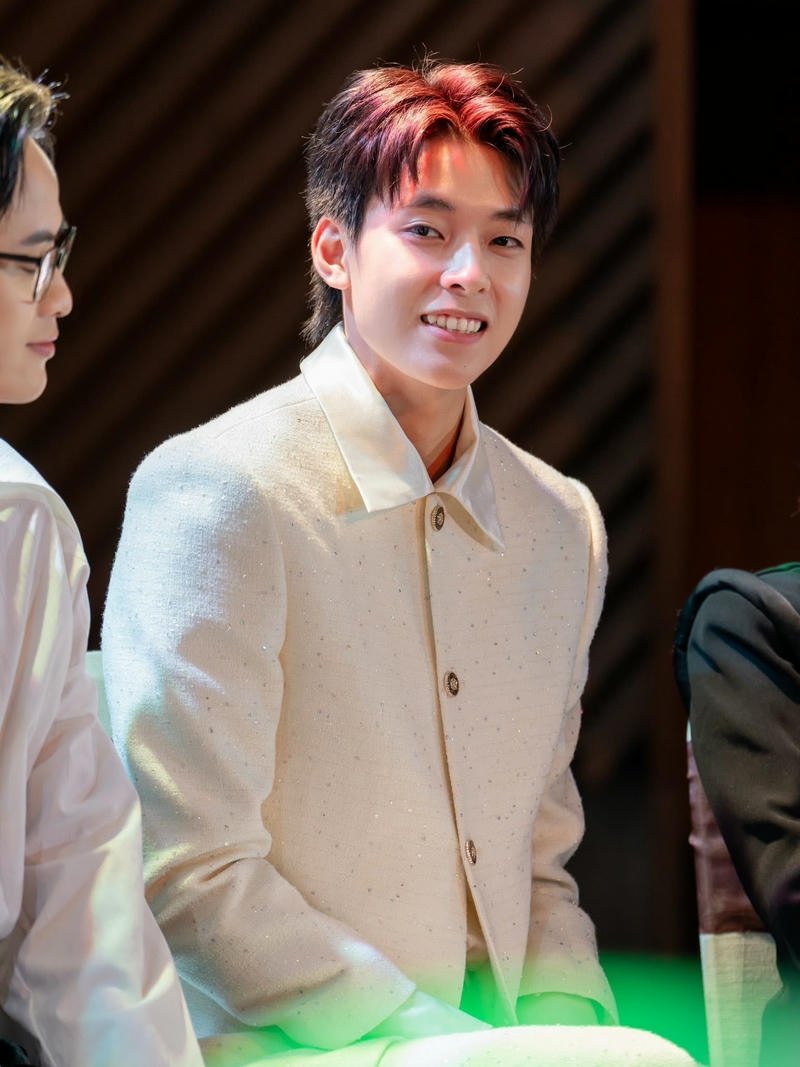 Ảnh đời thường Vĩnh Đam tự nhiên đầy sức sống