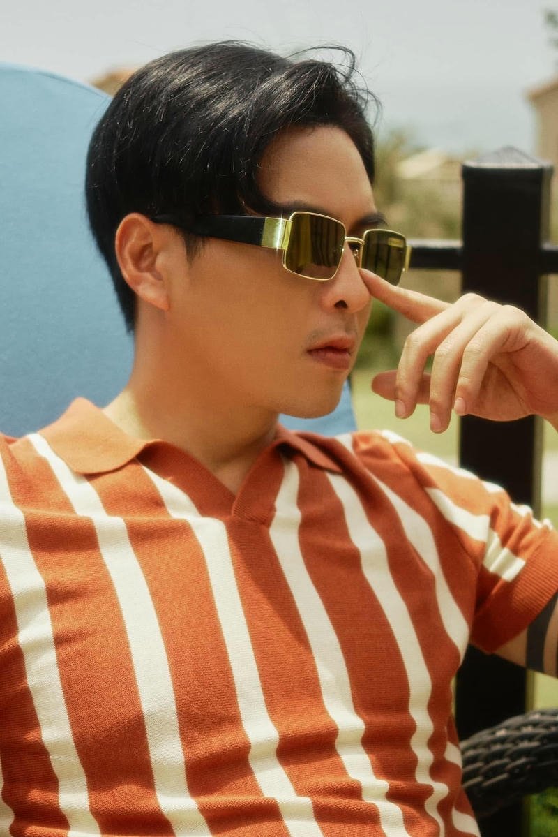 Ảnh nền Hồ Quang Hiếu đẹp trai thần thái tự nhiên