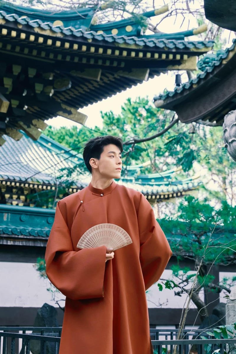 Chân dung nghệ sĩ Vĩnh Đam góc chụp ấn tượng