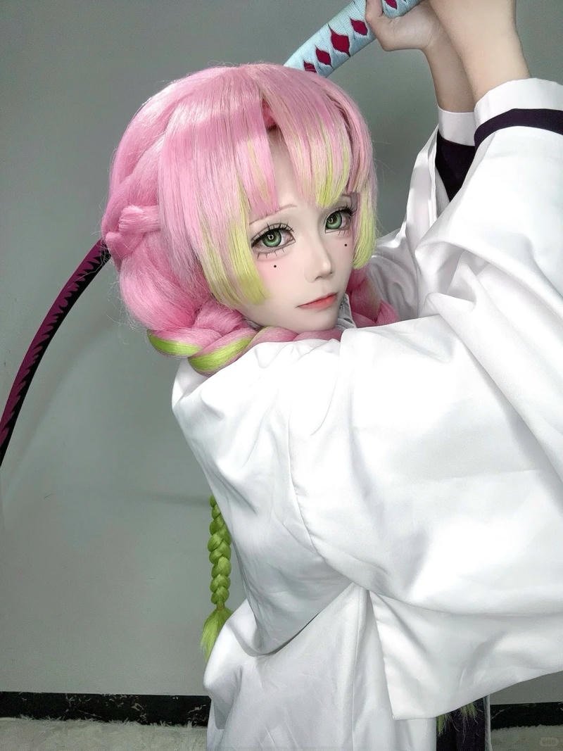 Concept hóa thân Mitsuri với ánh sáng dịu nhẹ