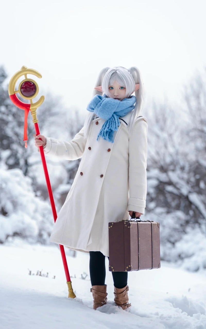 Cosplayer thể hiện Frieren elf với thần thái riêng