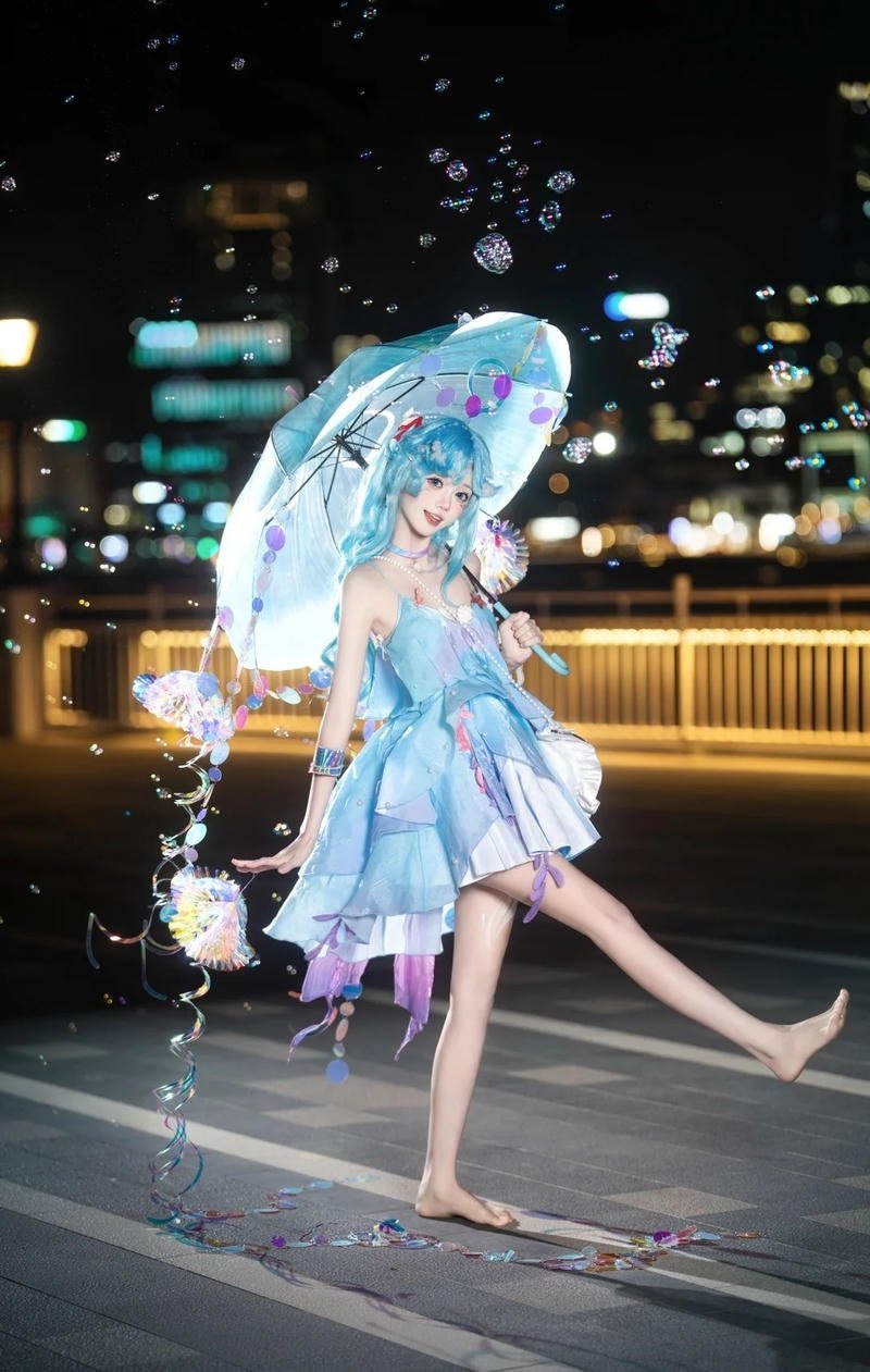 Cosplayer thể hiện nhân vật Liên Quân với thần thái riêng