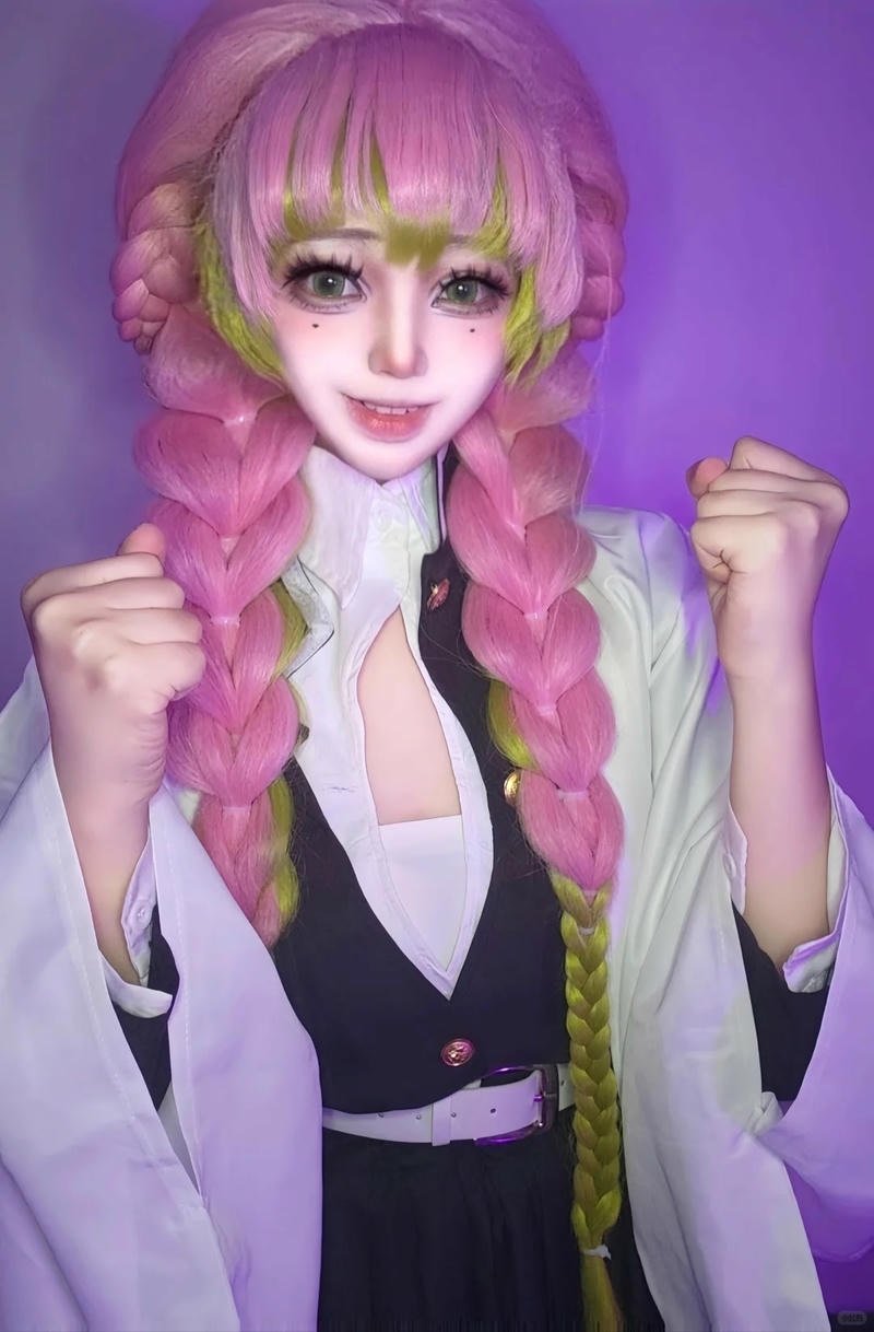 Đường nét thiết kế trang phục trong cosplay luyến trụ