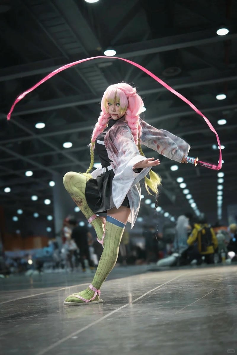 Gái xinh cosplay Mitsuri với phong cách đáng yêu