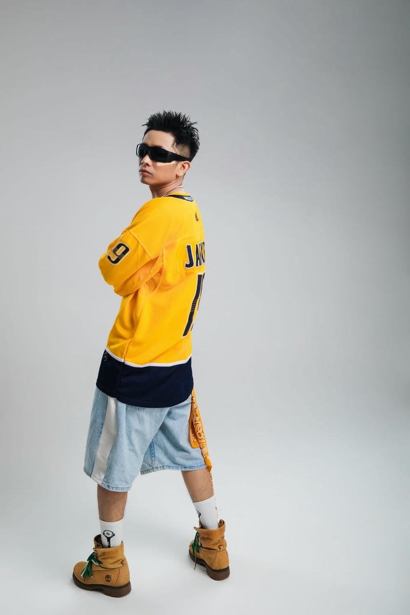 Hình Ricky Star đẹp mắt cho điện thoại