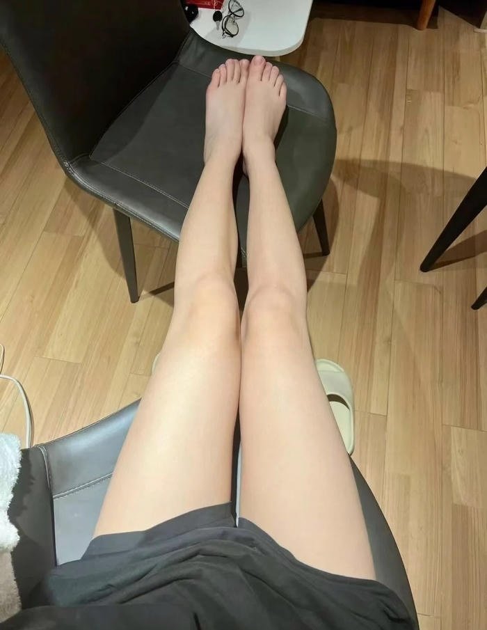 Hình ảnh chân đẹp với bố cục gọn gàng tinh tế