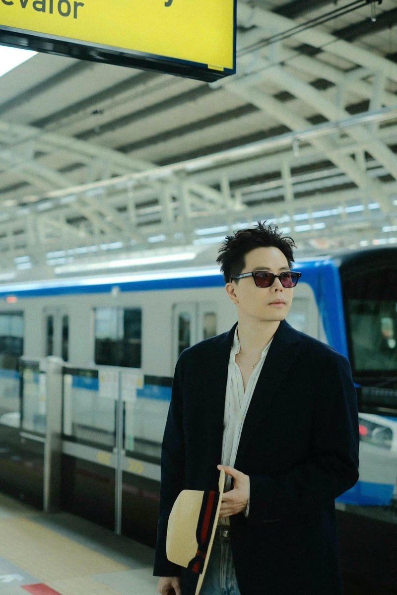 Hình ảnh chân dung sắc nét Trịnh Thăng Bình lịch lãm