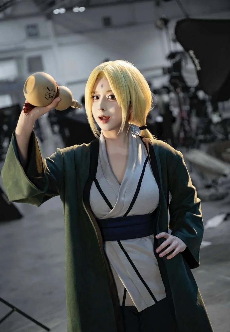 Hình ảnh cosplay mang phong cách hiện đại cuốn hút