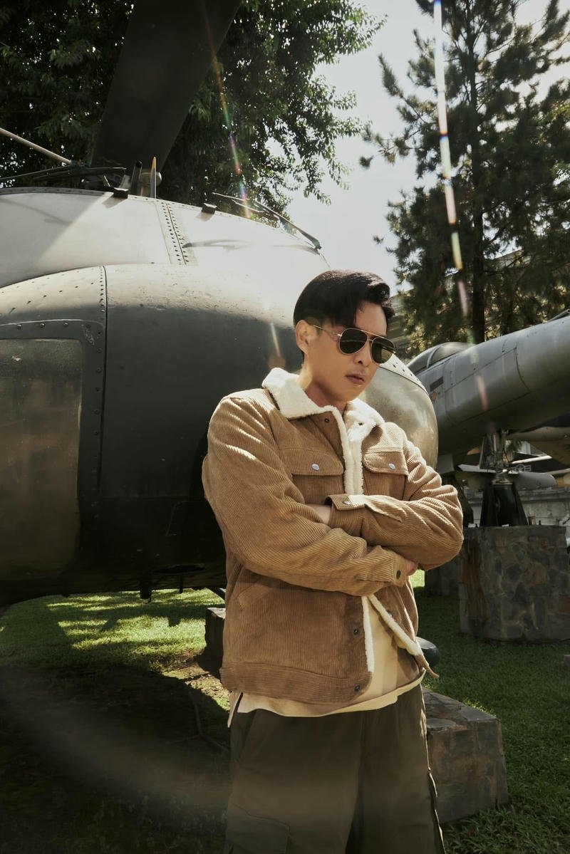 Hình nền Hồ Quang Hiếu chụp ngoại cảnh đầy cảm xúc