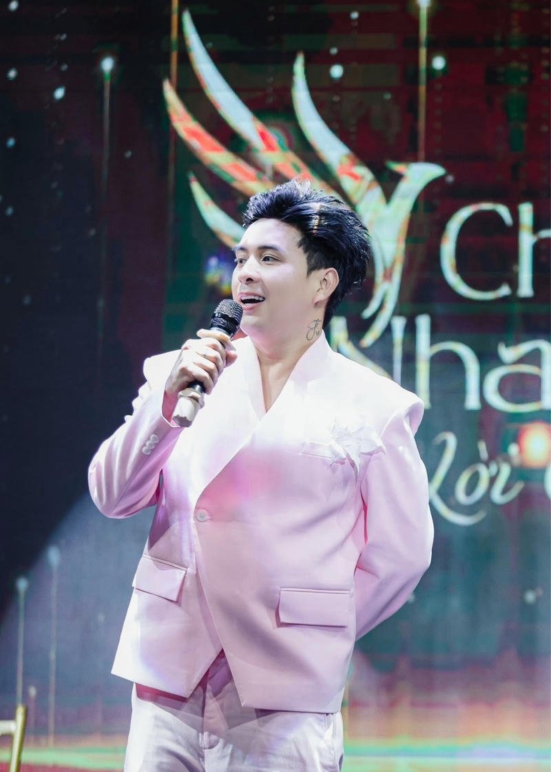 Hình nền Hồ Quang Hiếu đẹp trai dành cho máy tính