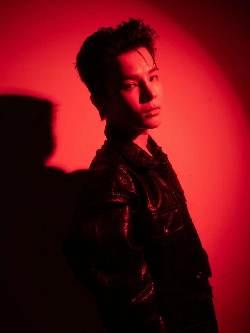 Hình nền Phạm Đình Thái Ngân ánh sáng nghệ thuật đẹp