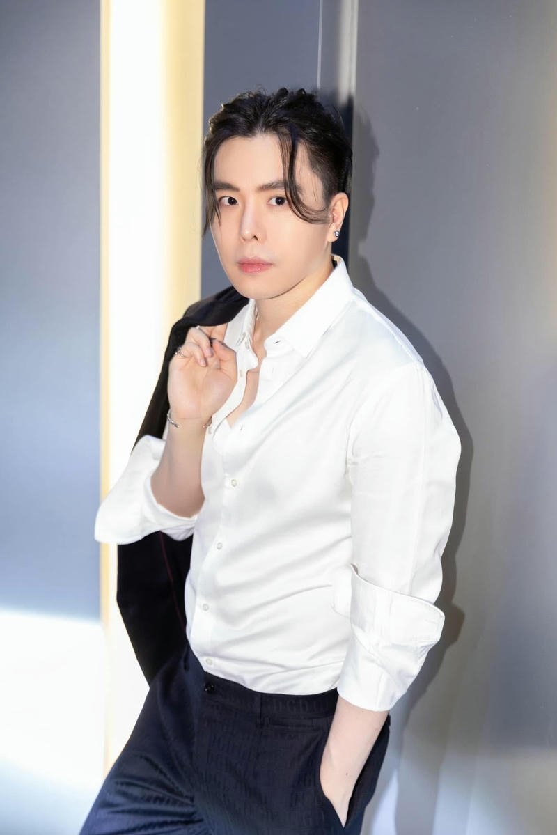 Hình nền Trịnh Thăng Bình ngầu nhất