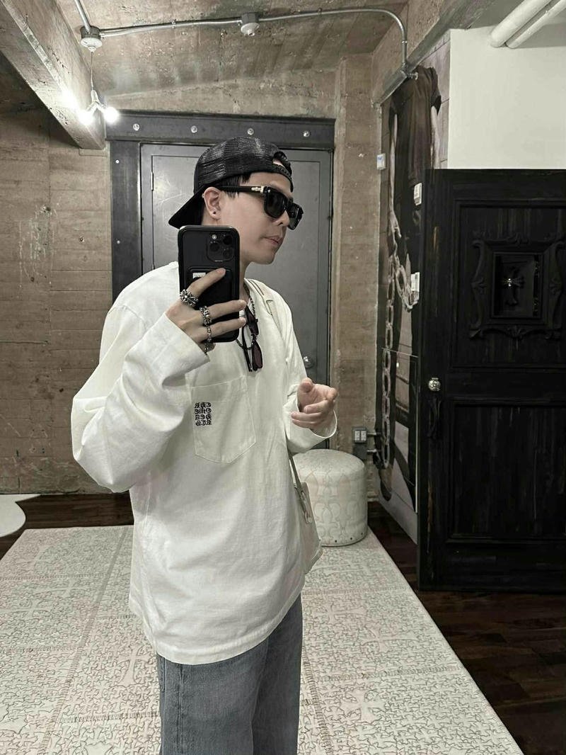 Hình nền Trịnh Thăng Bình phong cách hiện đại trẻ trung