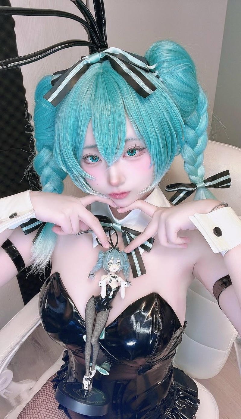 Hình nền anime cosplay đẹp với chất lượng cao sắc nét