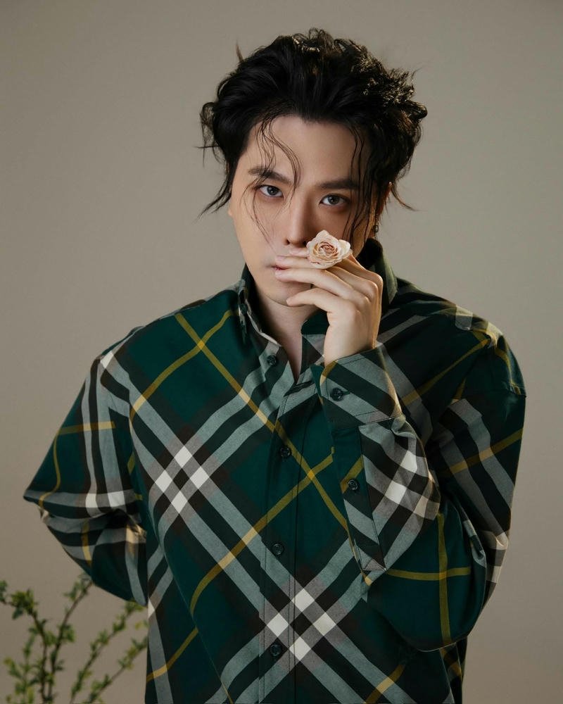 Khoảnh khắc biểu cảm sâu lắng Trịnh Thăng Bình