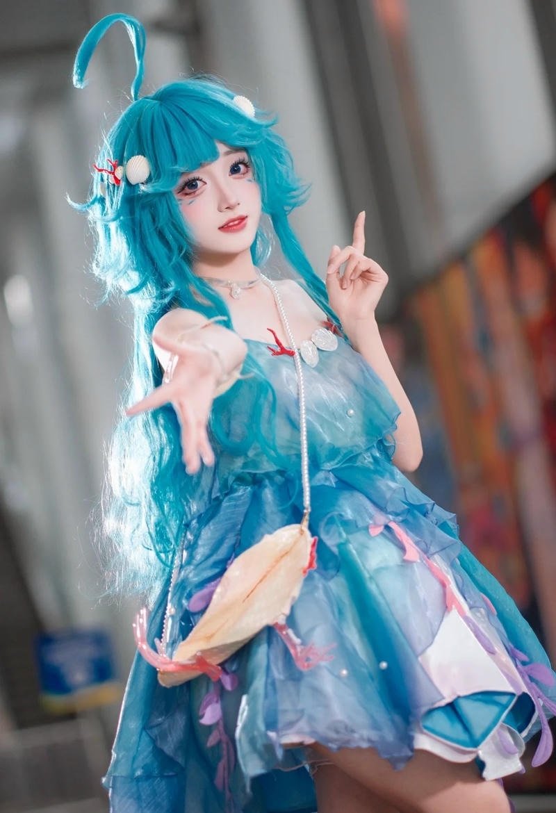 Khoảnh khắc cosplayer thể hiện kỹ năng tạo dáng