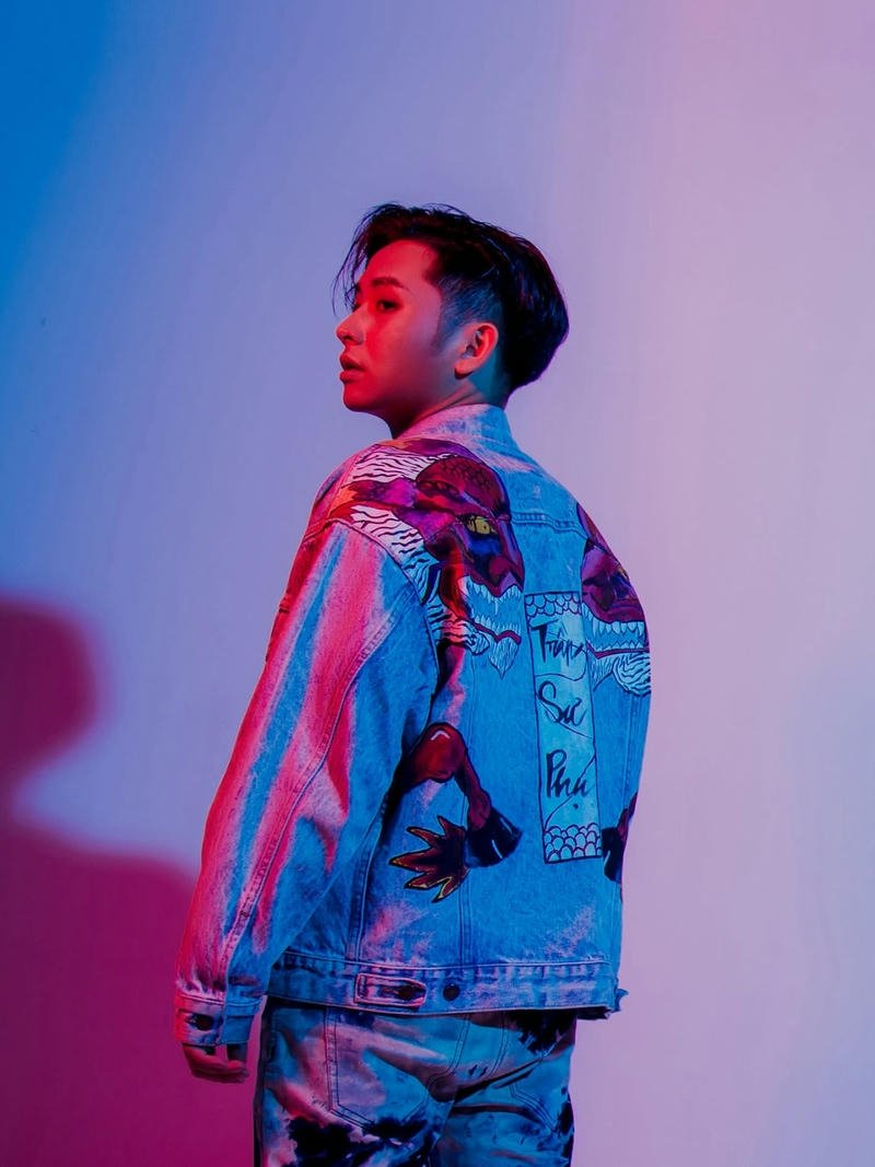 Ricky Star ánh sáng nghệ thuật nổi bật màu