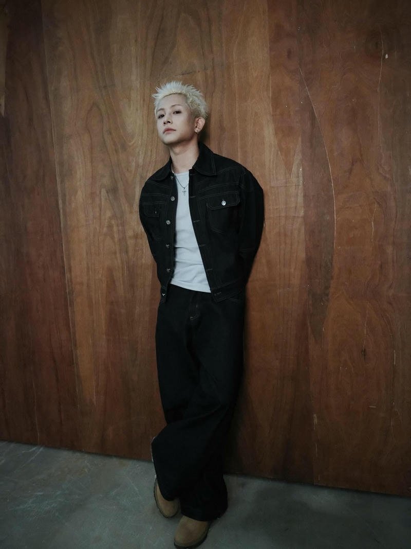 Ricky Star tông màu tối cá tính độc đáo