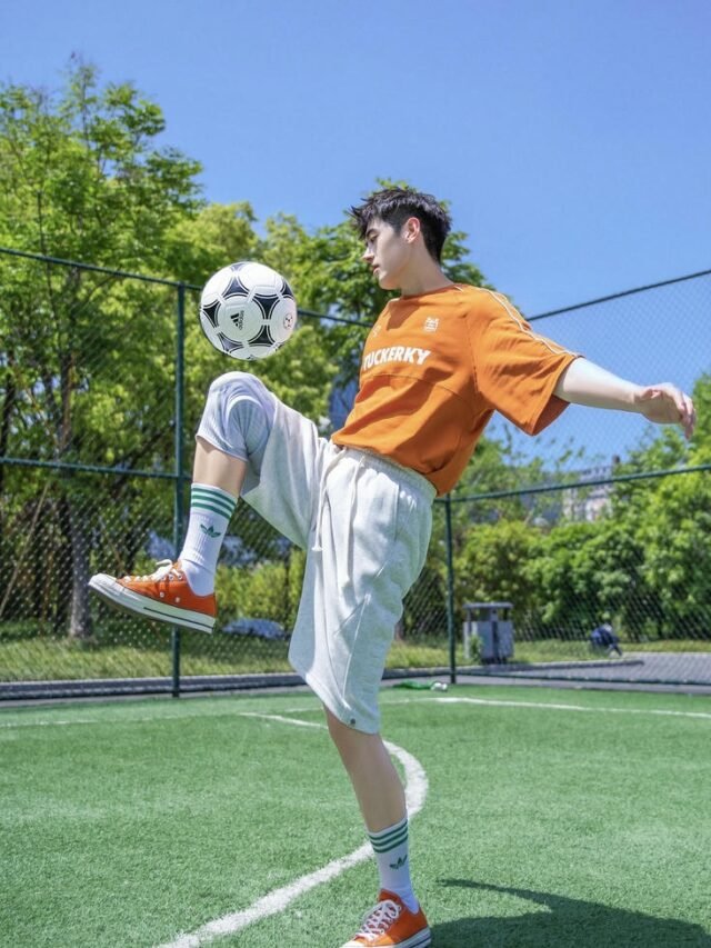 250+ Ảnh trai đá bóng cực ngầu, nam tính trên sân cỏ