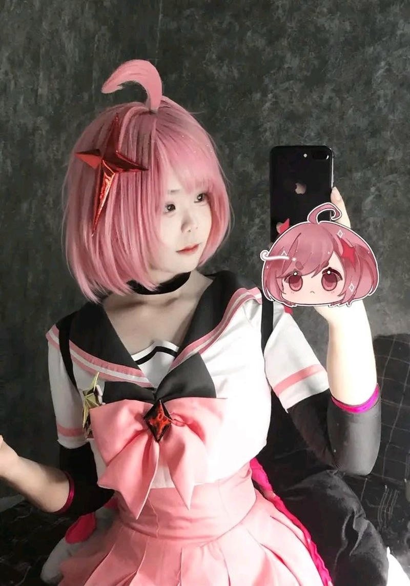 hentai cosplay liên quân tóc hồng trang phục học sinh nơ đỏ