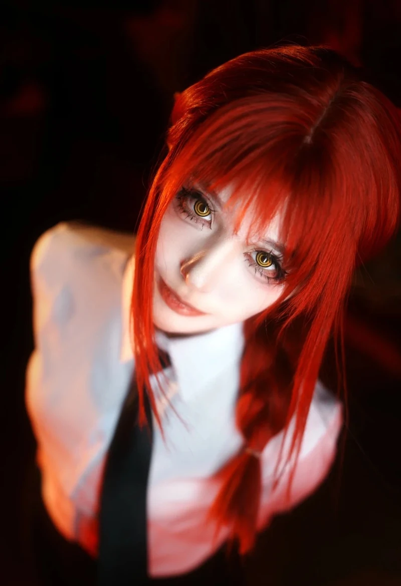 Nàng cosplayer thể hiện Makima với độ chân thực cao